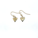 Oorhangers 14 karaat geelgoud met een losbungelend hartje.