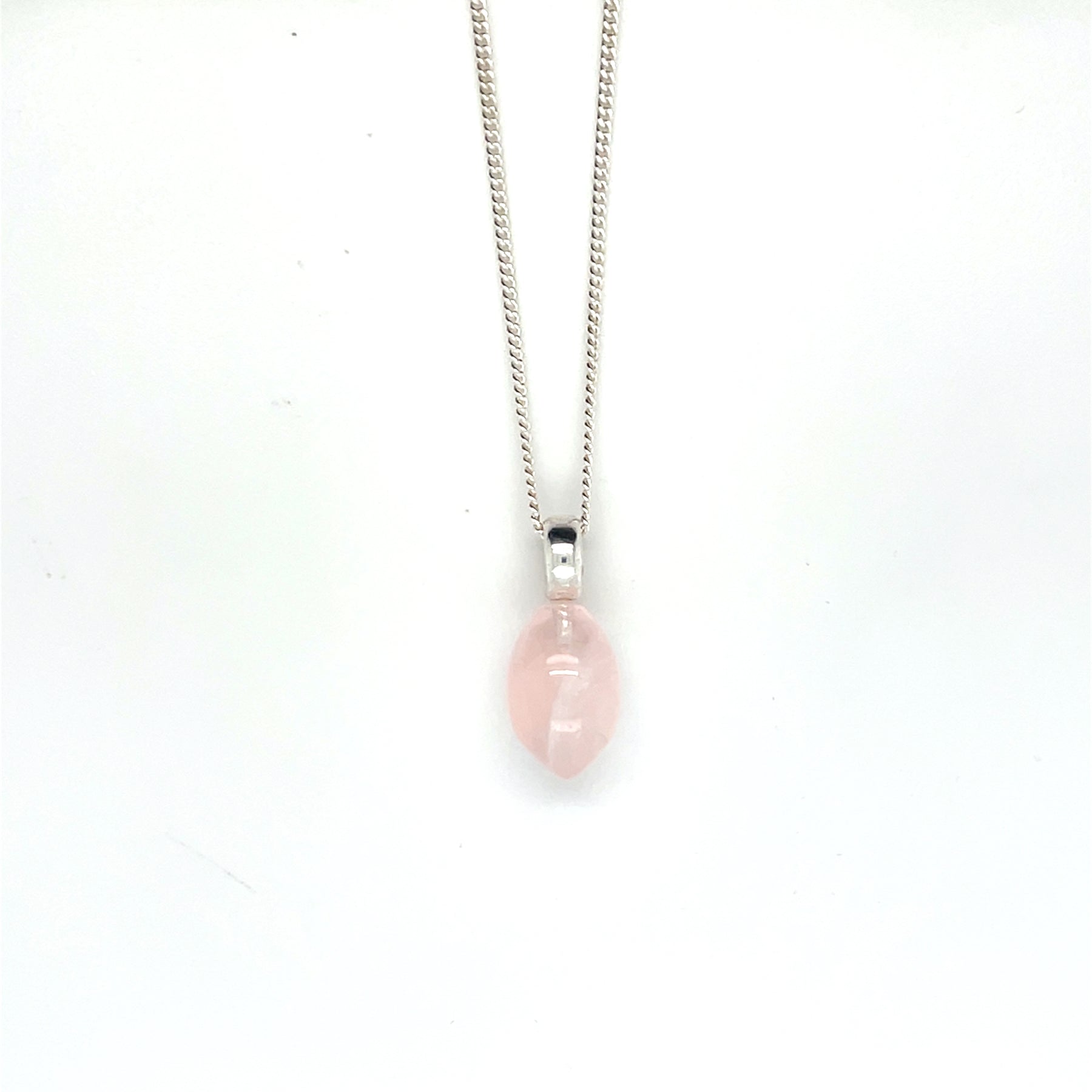 Mooie hanger van zilver me rozekwarts.