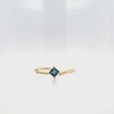 Video van geelgouden ring met topaas.